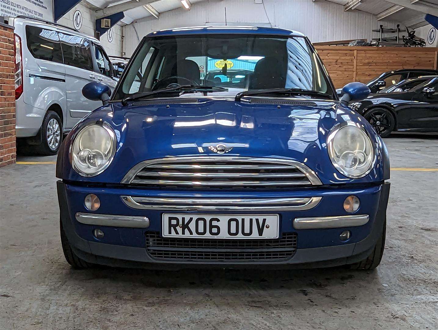 <p>2006 MINI MINI ONE D E4</p>