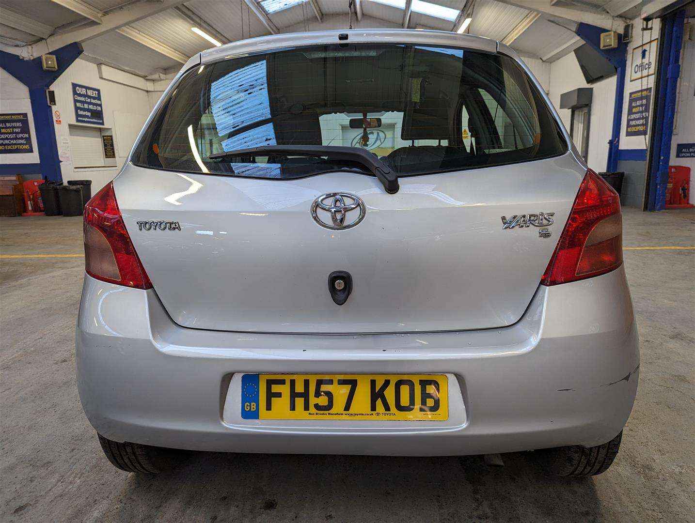 <p>2007 TOYOTA YARIS T3</p>