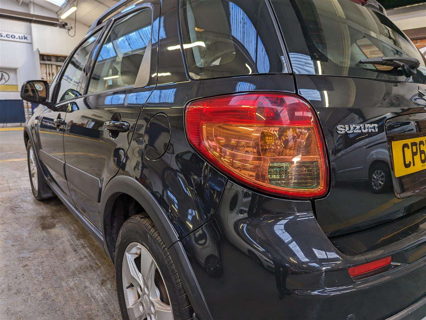 <p>2011 SUZUKI SX4 SZ4 AUTO</p>