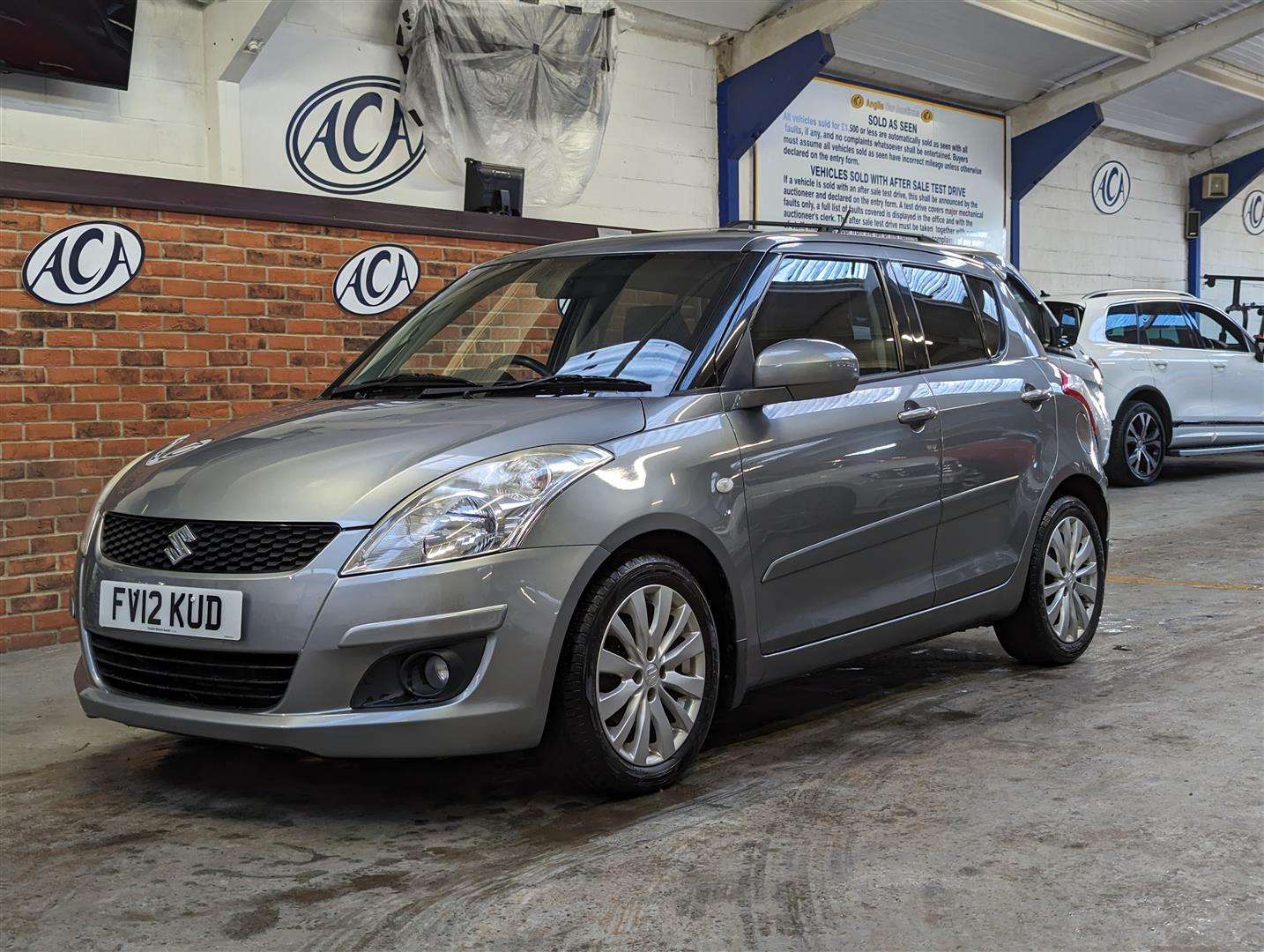 <p>2012 SUZUKI SWIFT SZ4 AUTO</p>