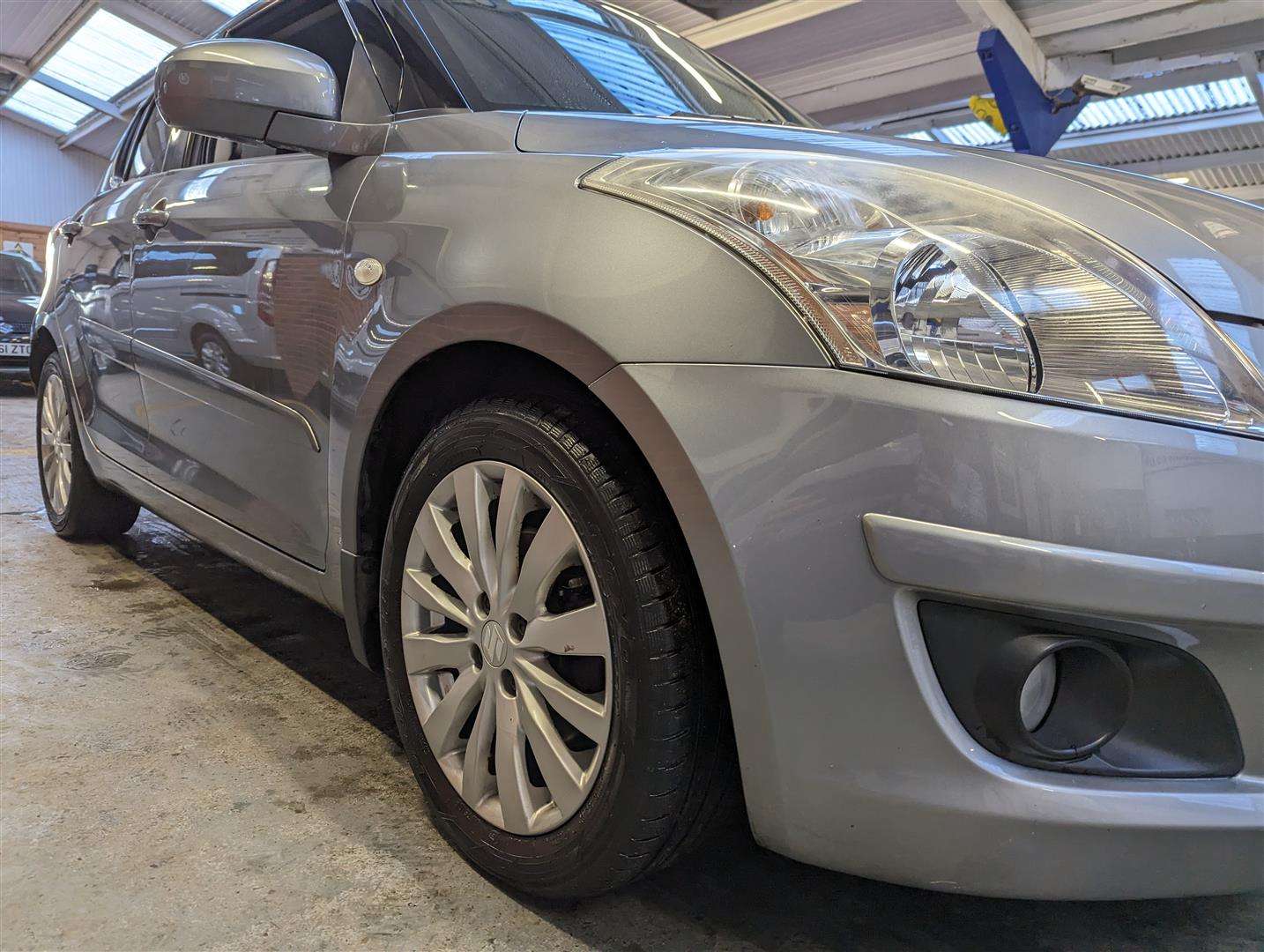 <p>2012 SUZUKI SWIFT SZ4 AUTO</p>