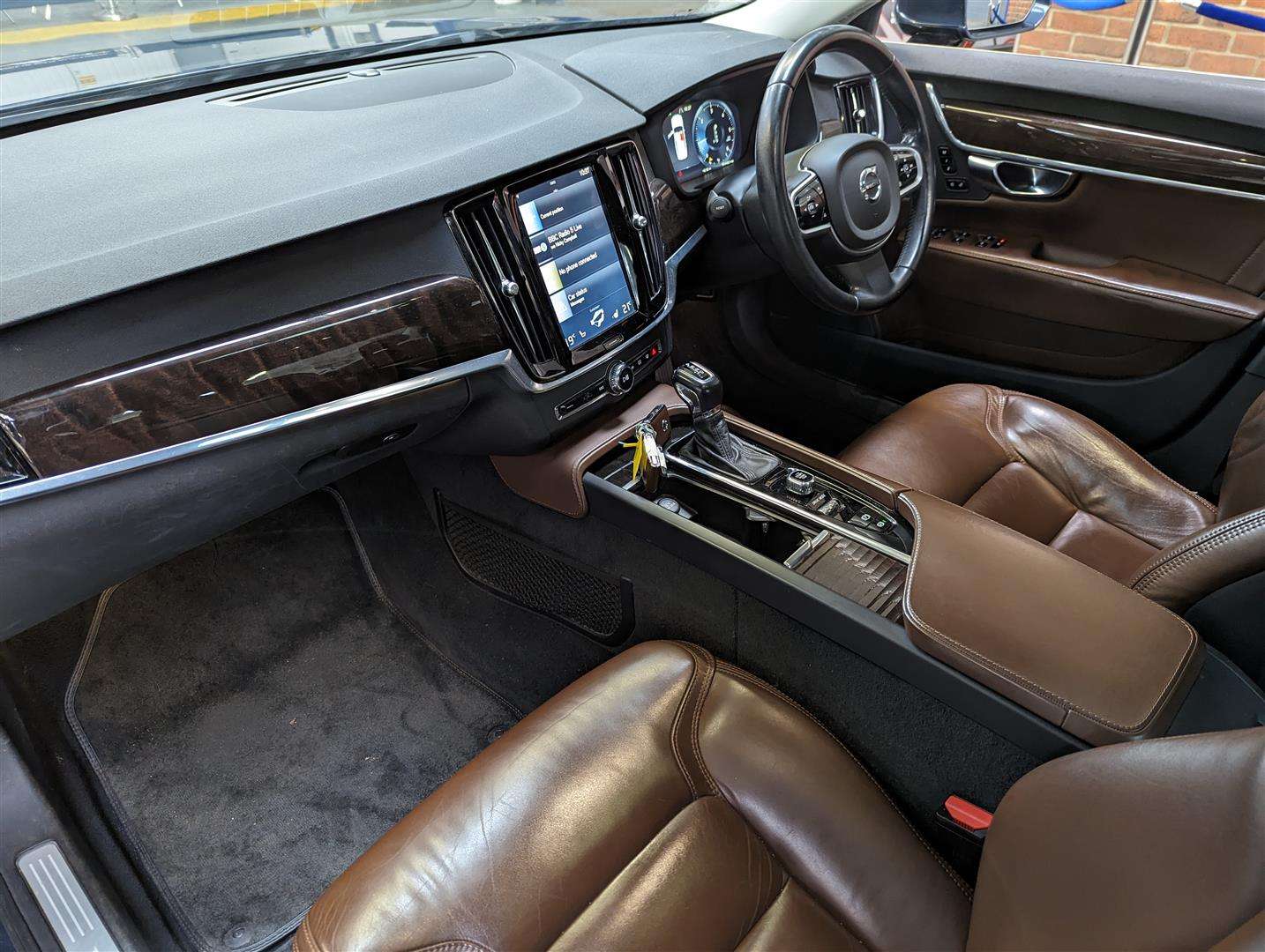 <p>2017 VOLVO S90 INSCRIPTION D4 AUTO</p>