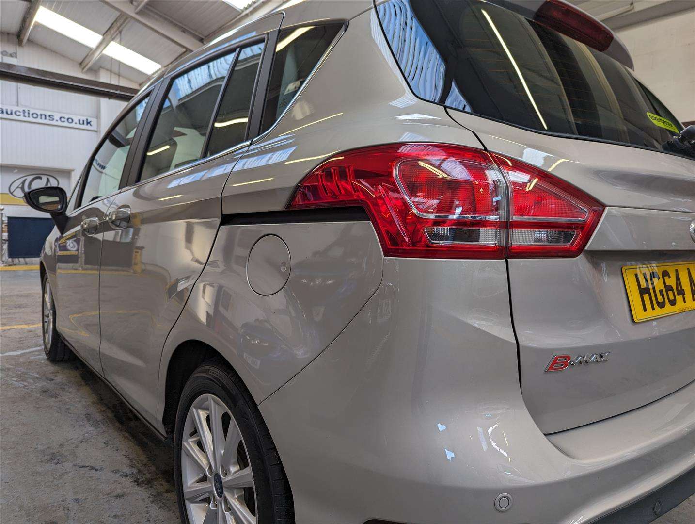 <p>2014 FORD B-MAX TITANIUM AUTO</p>