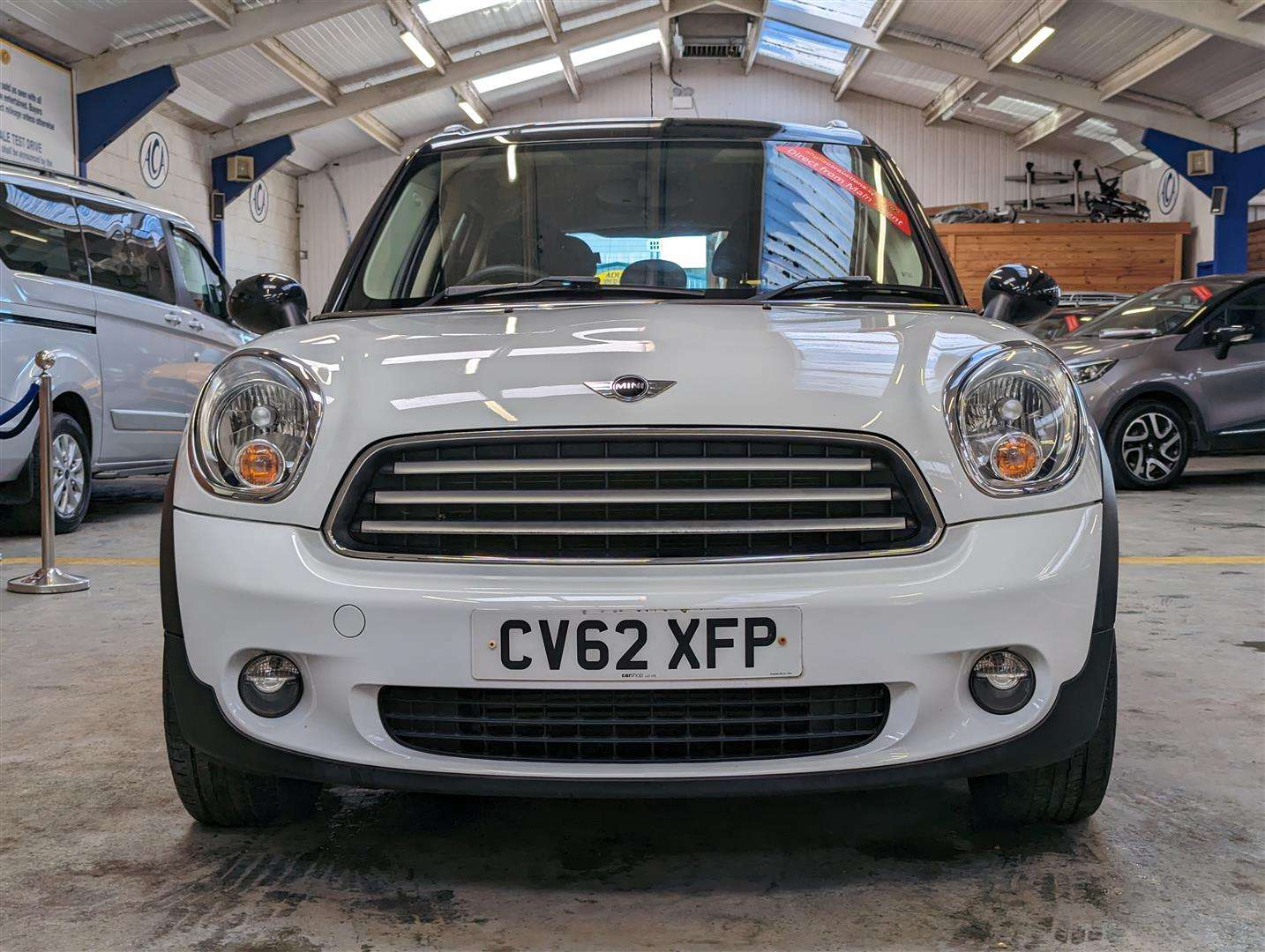 <p>2012 MINI COUNTRYMAN COOPER D</p>