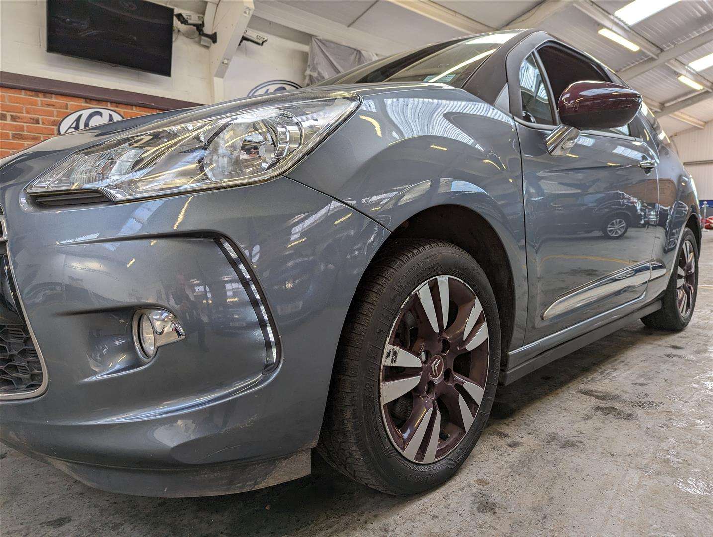 <p>2011 CITROEN DS3 DSTYLE</p>