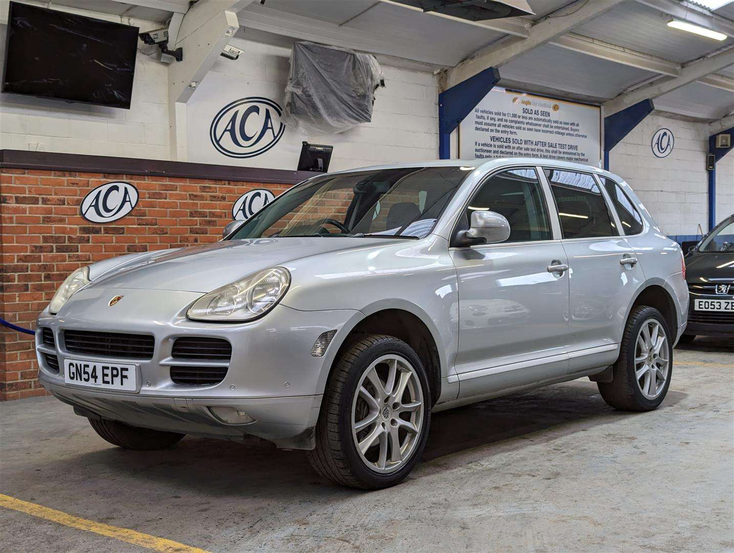 <p>2004 PORSCHE CAYENNE TIPTRONIC S</p>