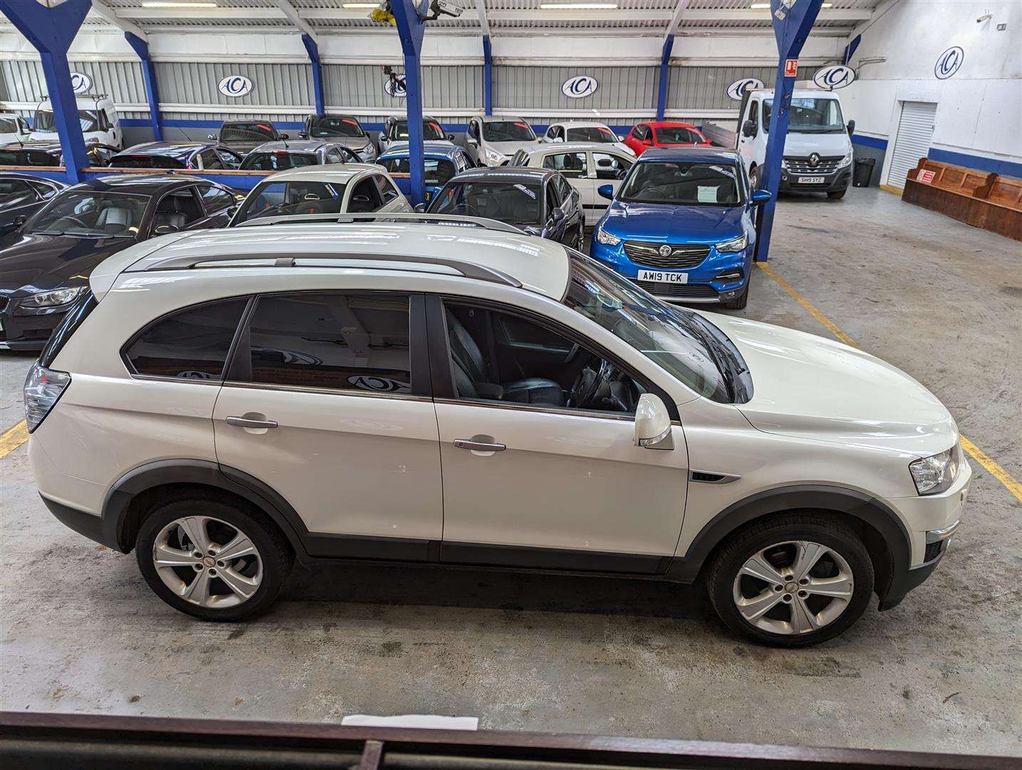 <p>2011 CHEVROLET CAPTIVA LTZ VCDI AUTO</p>