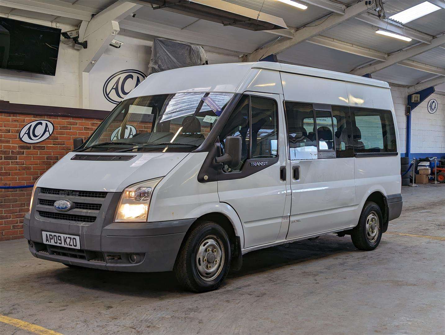 <p>2009 FORD TRANSIT 115 T300M FWD</p>