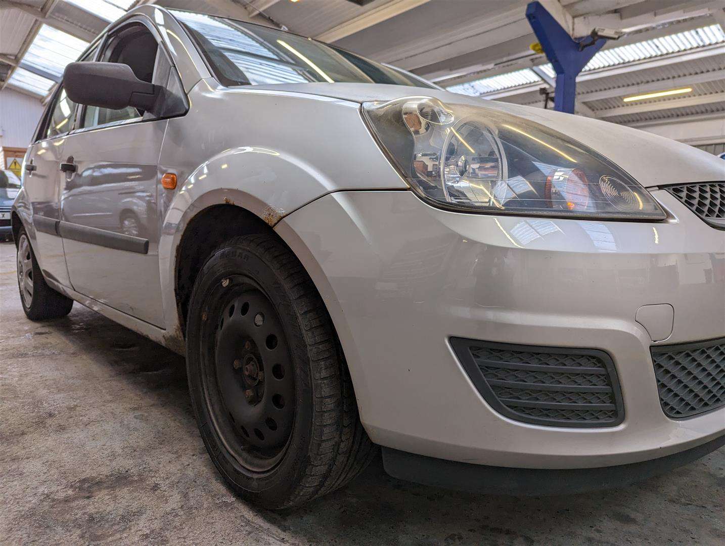 <p>2006 FORD FIESTA STYLE</p>