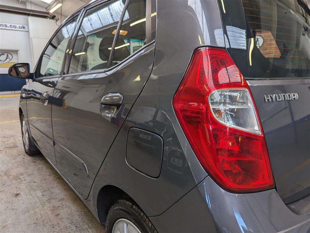 <p>2011 HYUNDAI I10 ACTIVE</p>