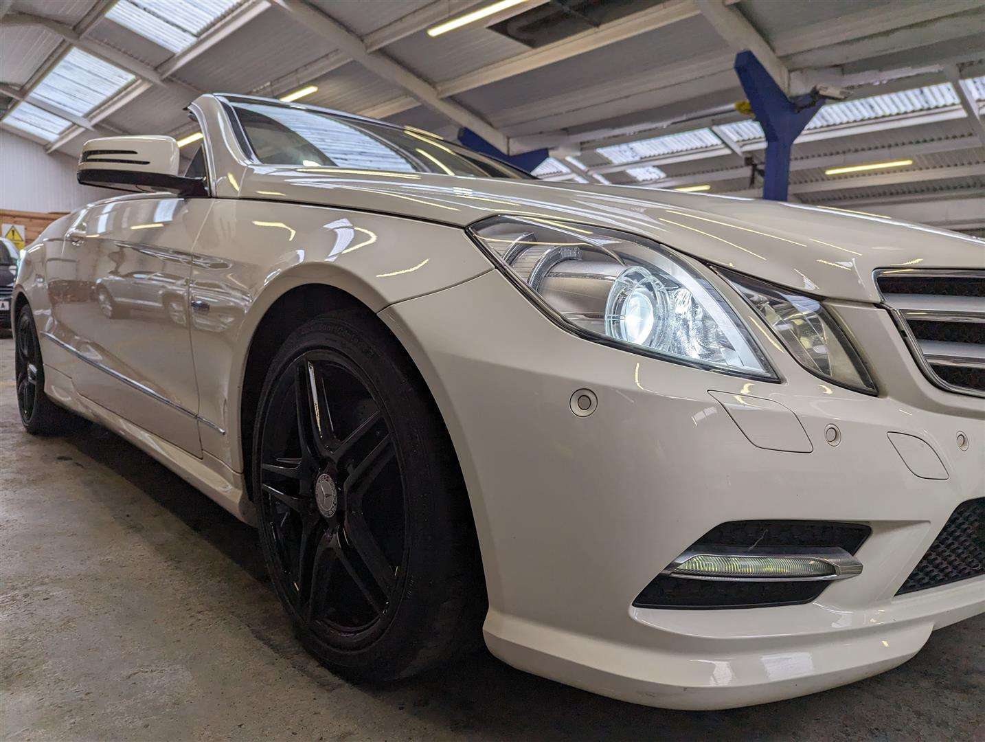 <p>2011 MERCEDES-BENZ E200 SPORT ED125 CGI BLUE</p>