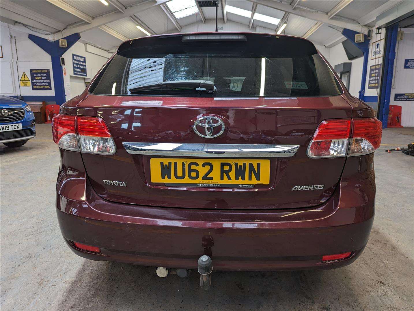 <p>2012 TOYOTA AVENSIS TR D-4D</p>