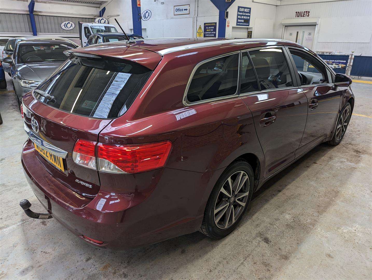 <p>2012 TOYOTA AVENSIS TR D-4D</p>