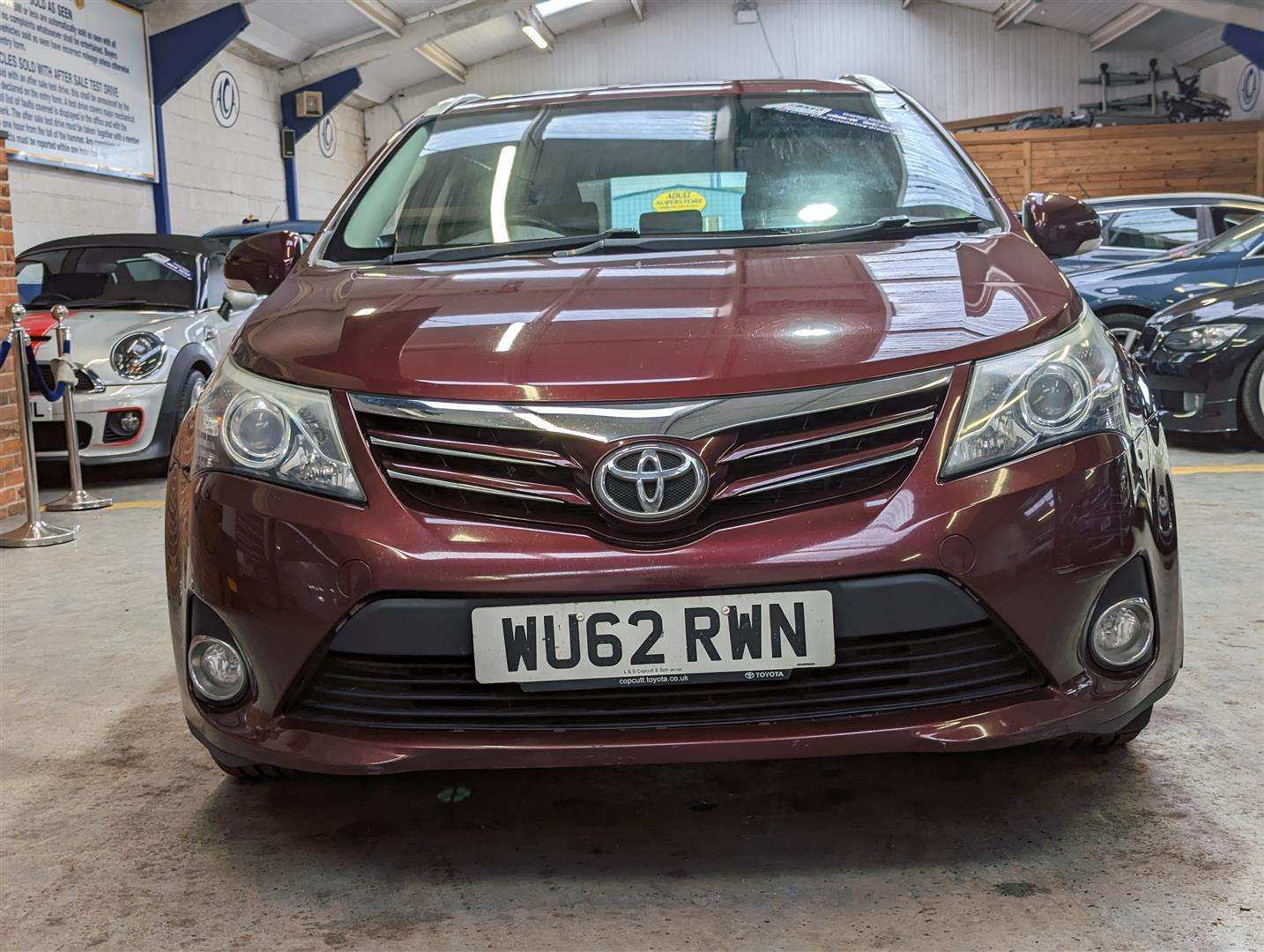 <p>2012 TOYOTA AVENSIS TR D-4D</p>