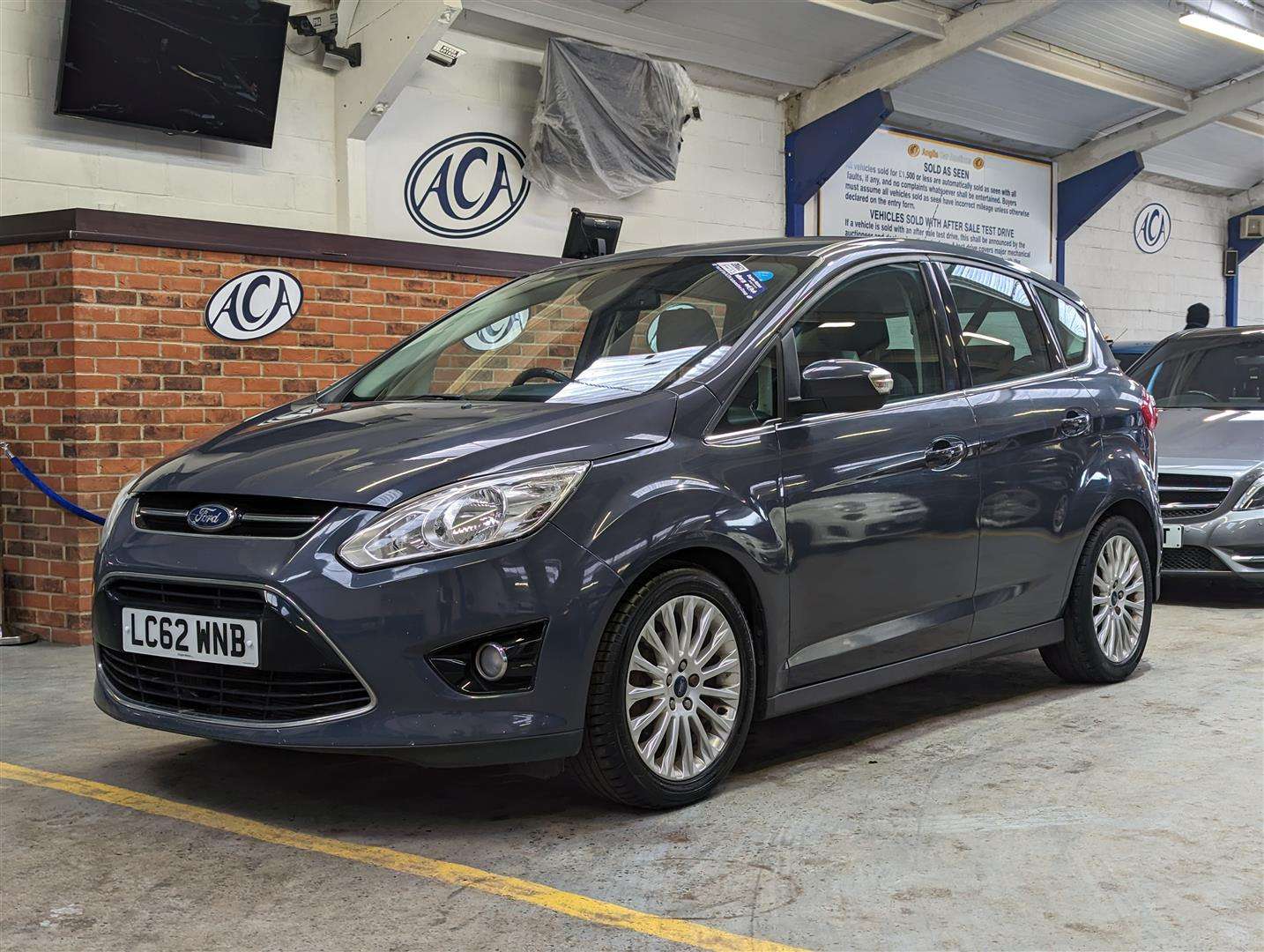 <p>2012 FORD C-MAX TITANIUM TDCI</p>