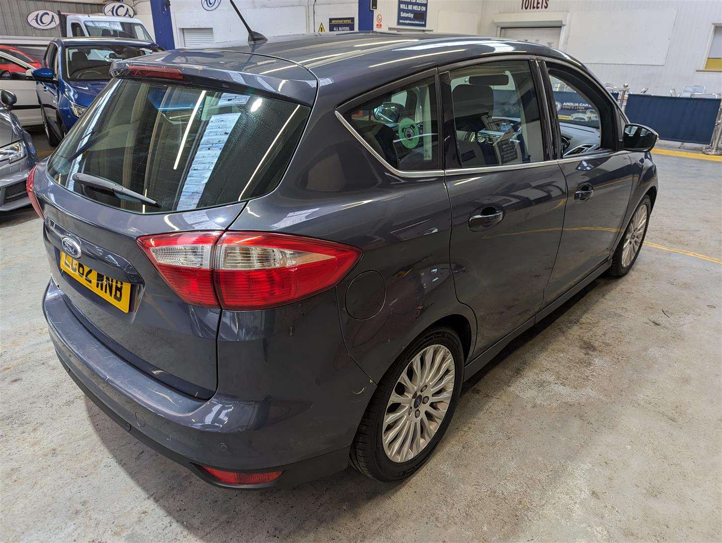 <p>2012 FORD C-MAX TITANIUM TDCI</p>