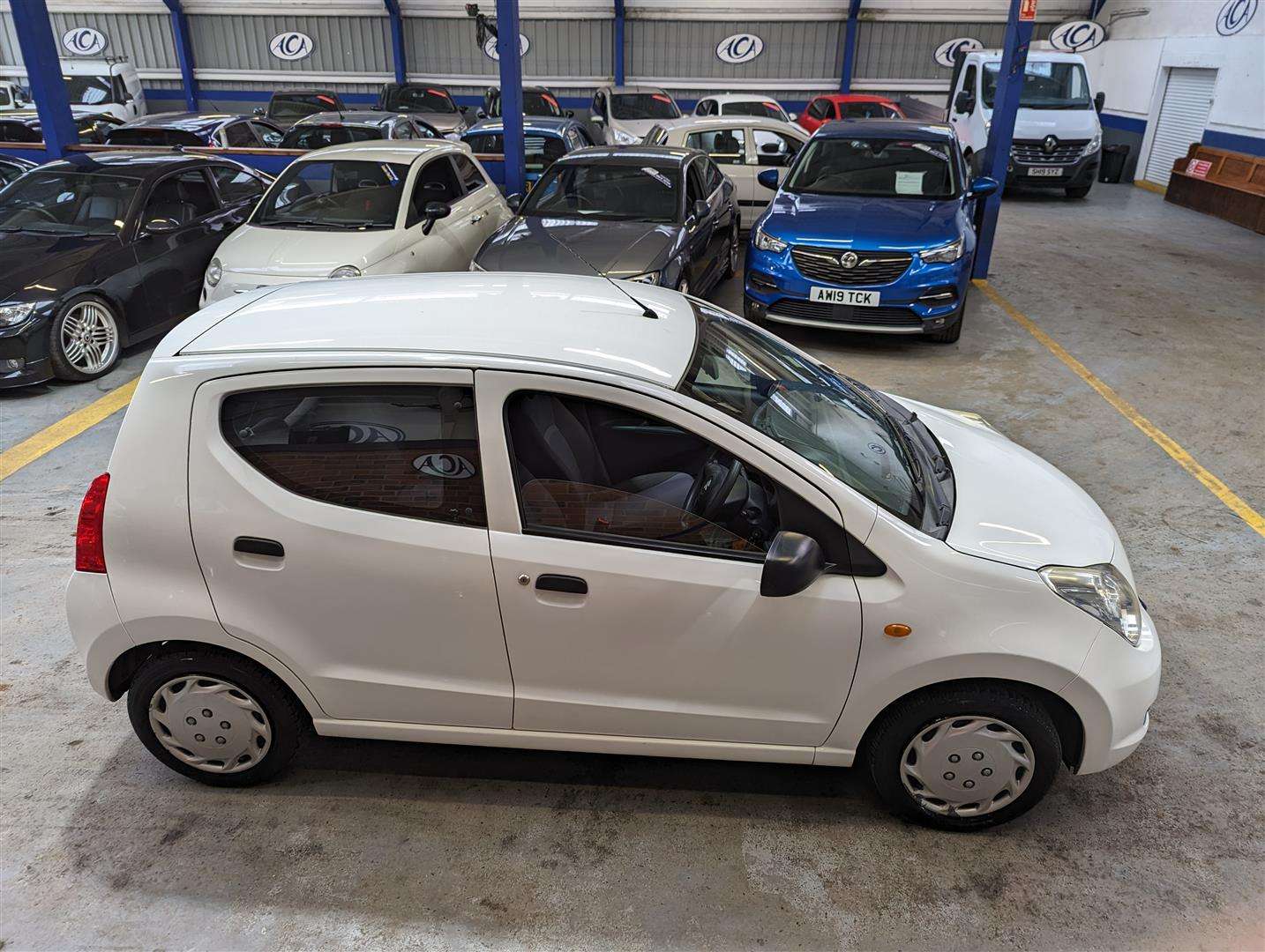 <p>2012 SUZUKI ALTO SZ</p>