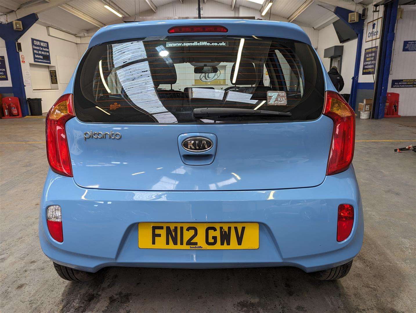 <p>2012 KIA PICANTO 1 AIR</p>