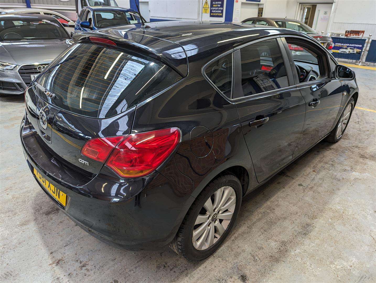 <p>2011 VAUXHALL ASTRA EXCLUSIV CDTI</p>