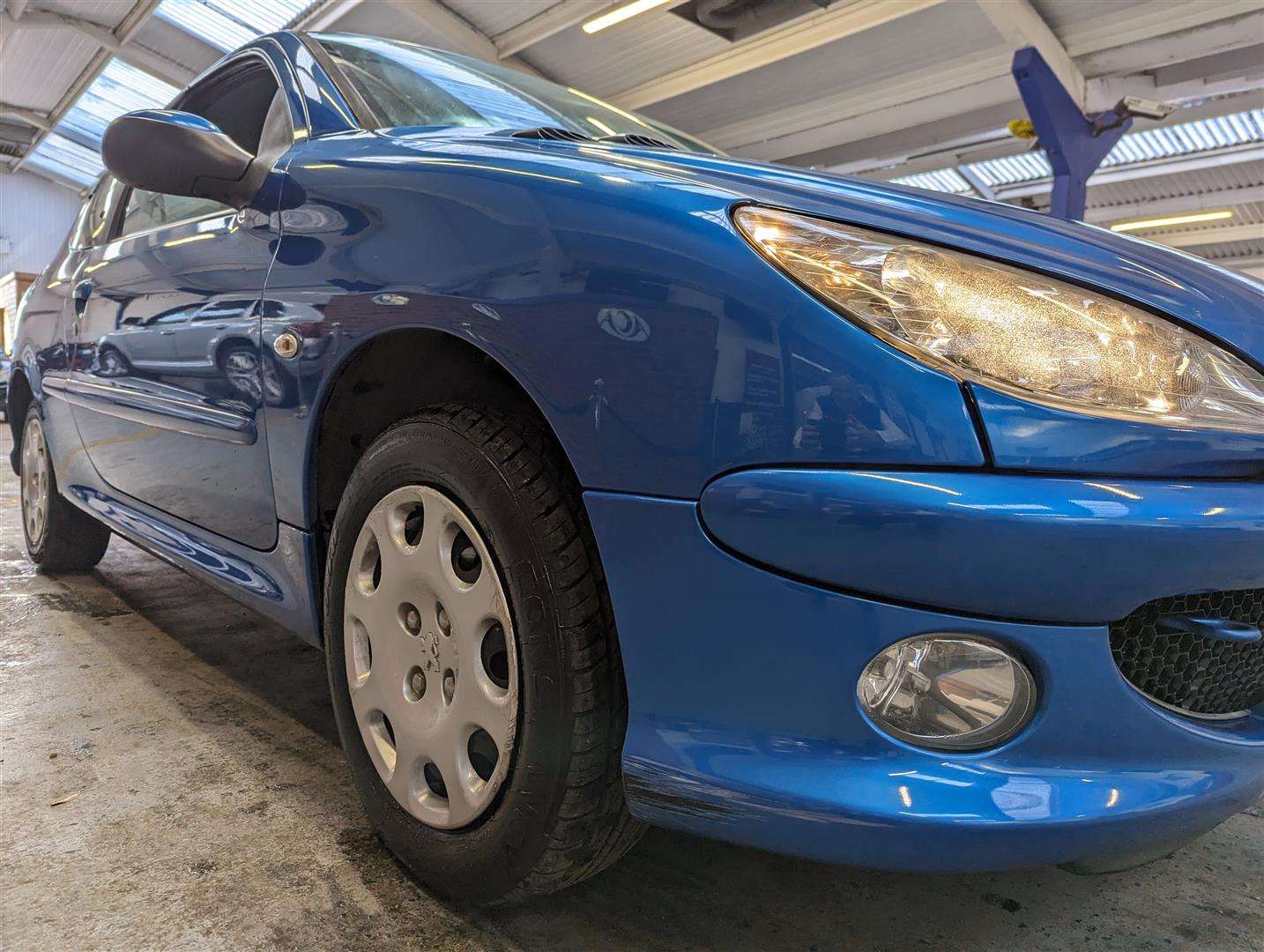 <p>2007 PEUGEOT 206 LOOK</p>