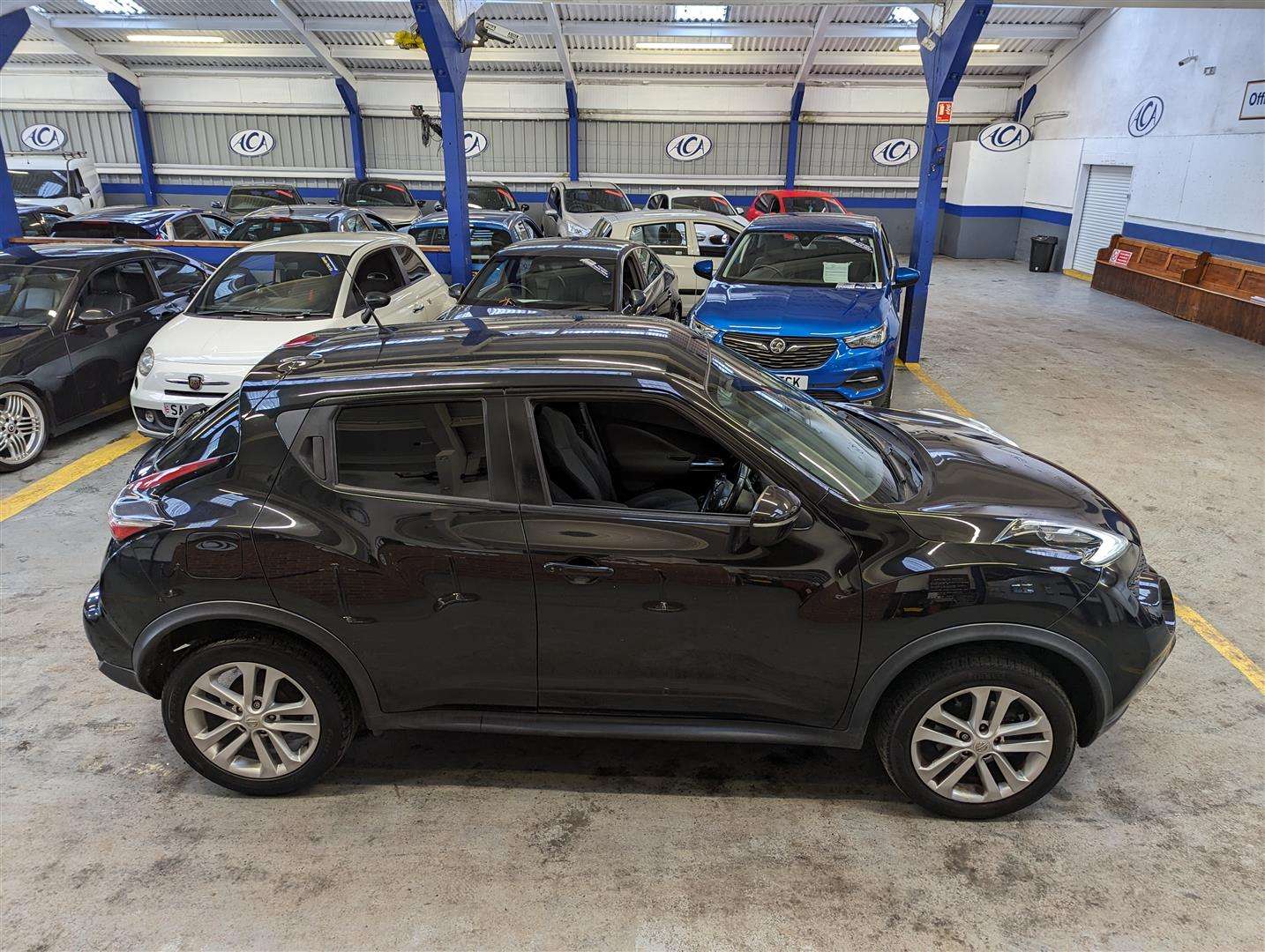 <p>2016 NISSAN JUKE N-CONNECTA DIG-T</p>