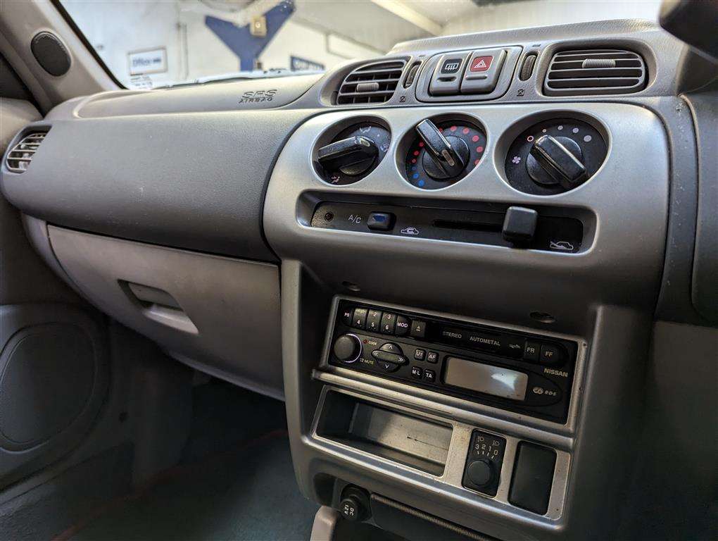 <p>2000 NISSAN MICRA SE 16V</p>