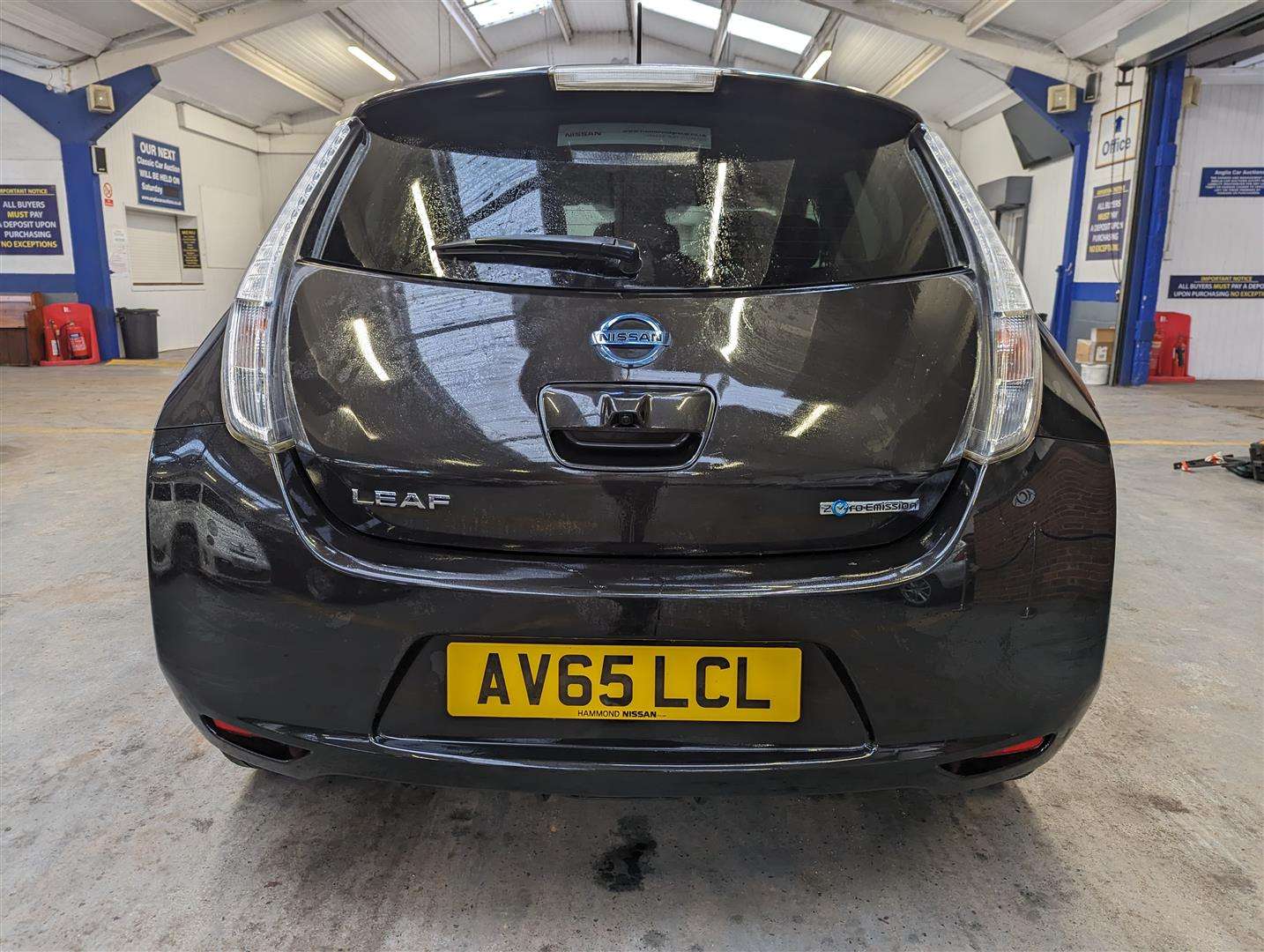 <p>2015 NISSAN LEAF **SOLD</p>