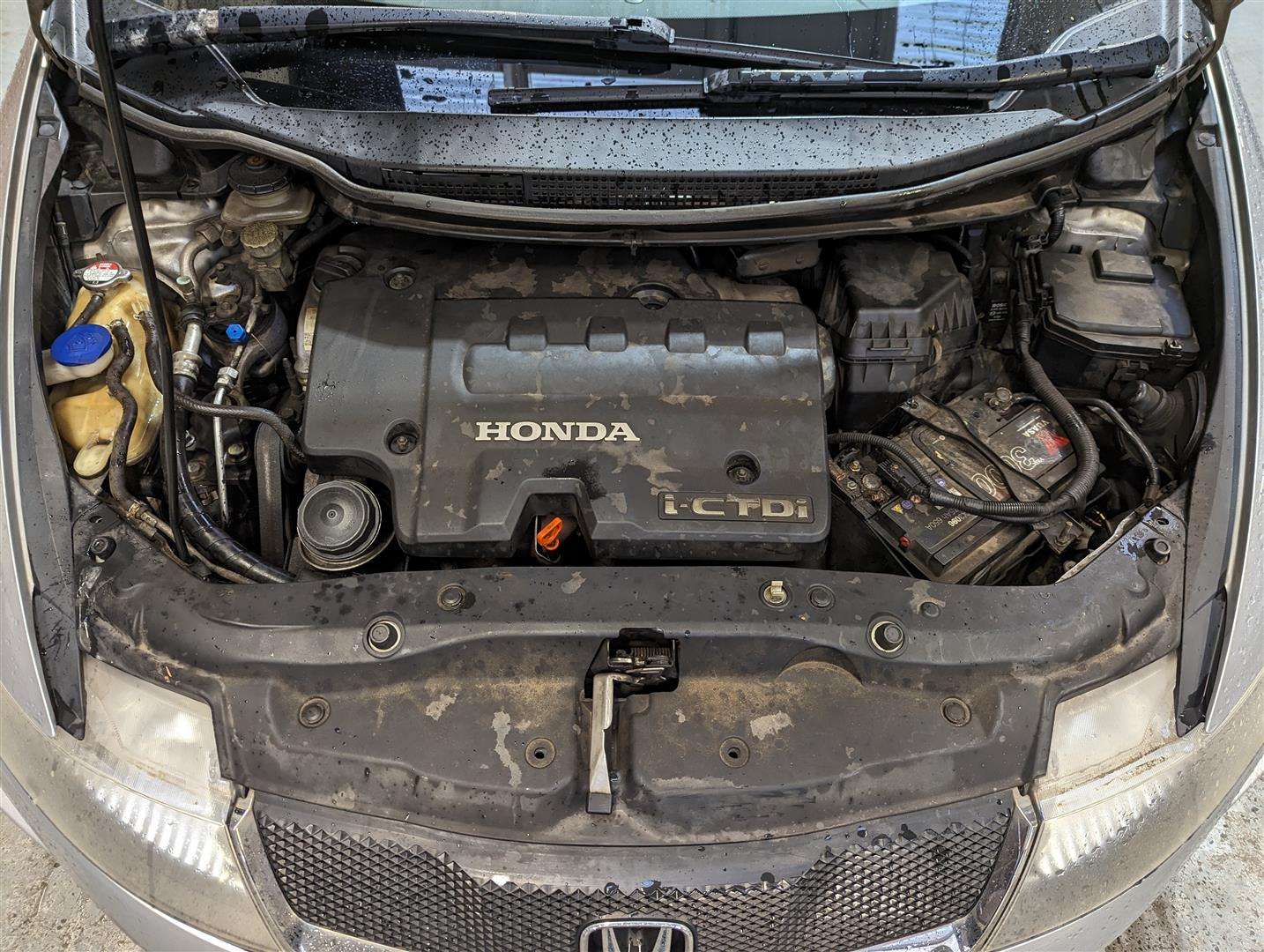 <p>2008 HONDA CIVIC ES I-CTDI</p>