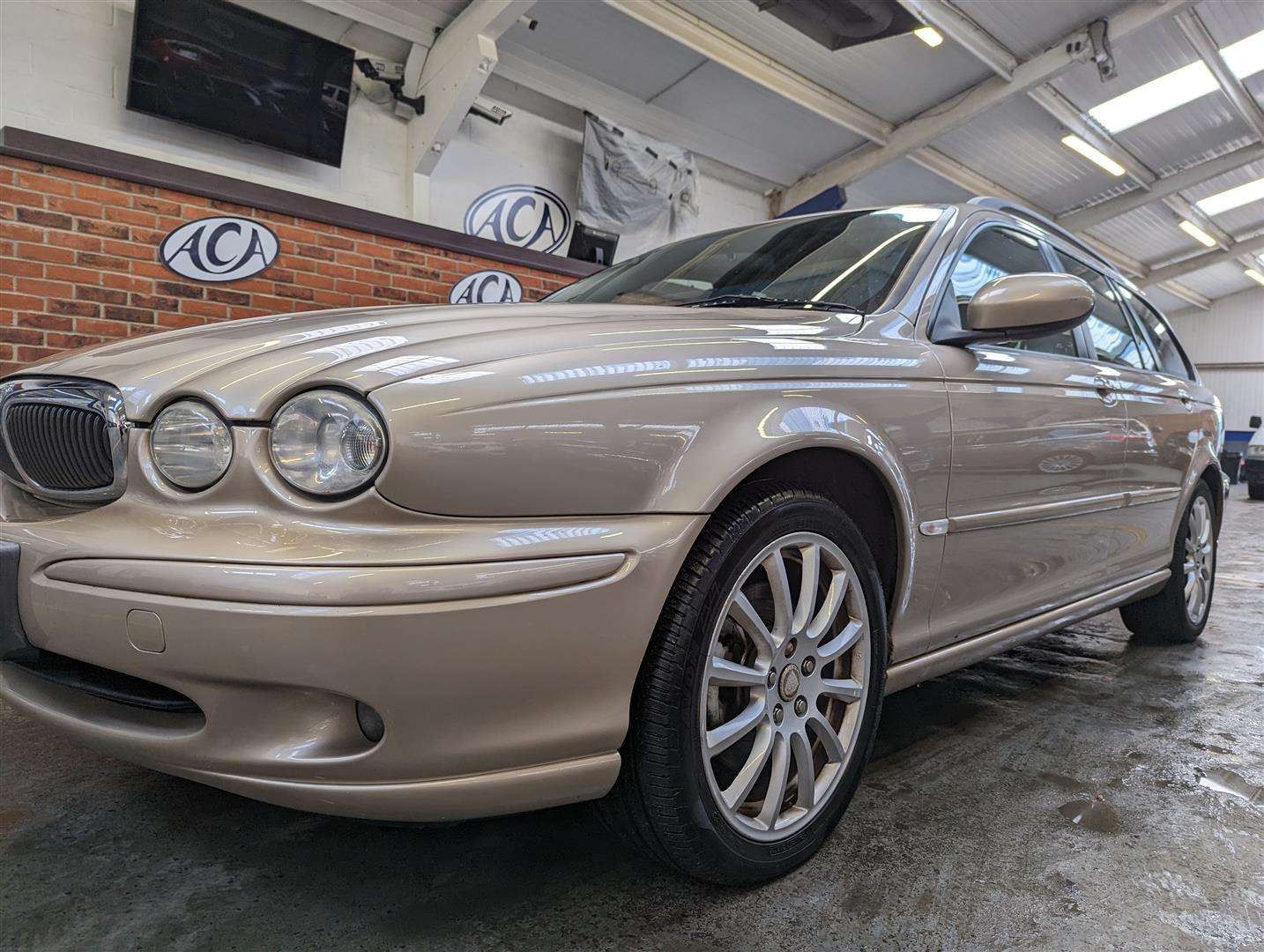 <p>2004 JAGUAR X-TYPE CLASSIC AWD AUTO</p>