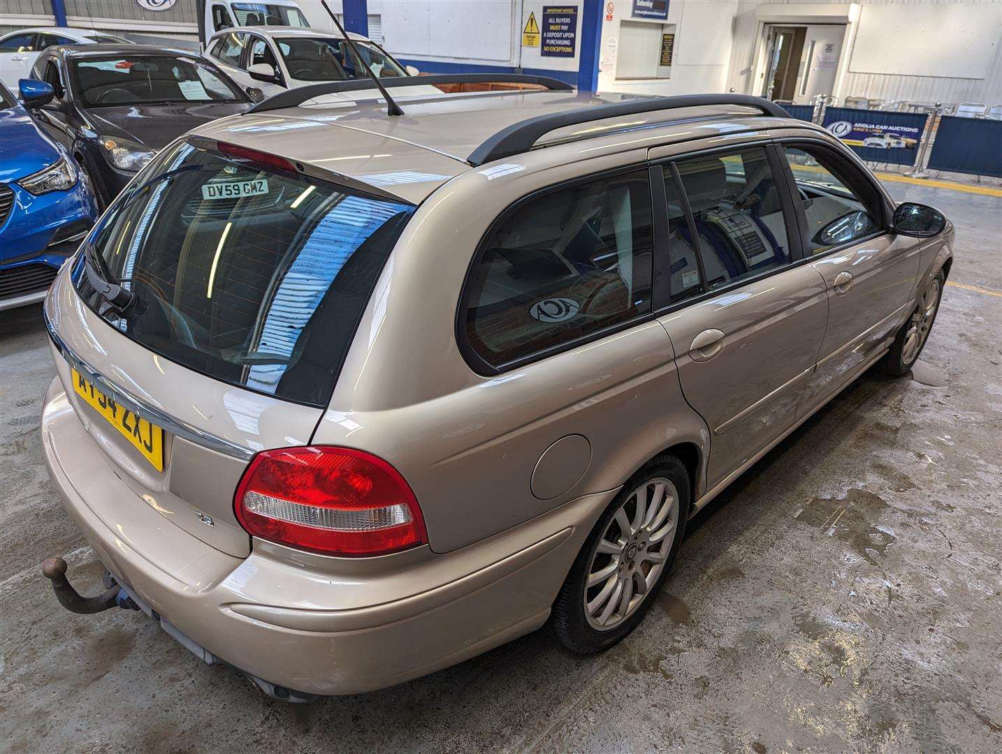 <p>2004 JAGUAR X-TYPE CLASSIC AWD AUTO</p>