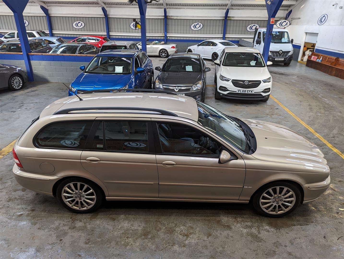 <p>2004 JAGUAR X-TYPE CLASSIC AWD AUTO</p>