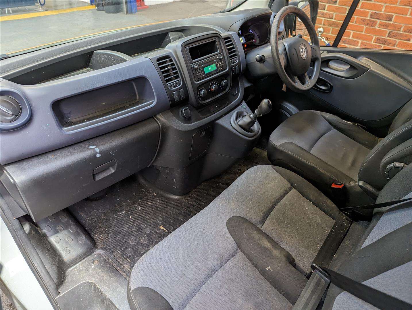 <p>2014 VAUXHALL VIVARO 2900 CDTI ECOFLEX</p>