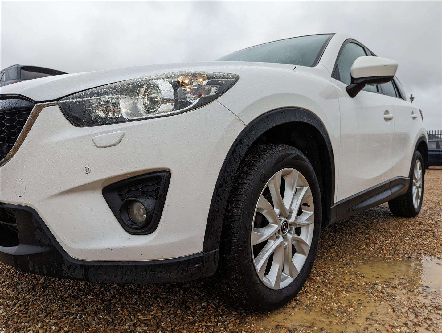 <p>2012 MAZDA CX-5 SPORT NAV D</p>