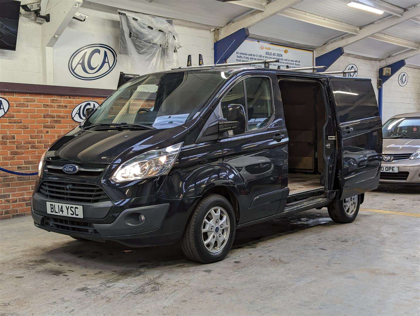 <p>2014 FORD TRANSIT CUSTOM 290 LTD E-TEC</p>