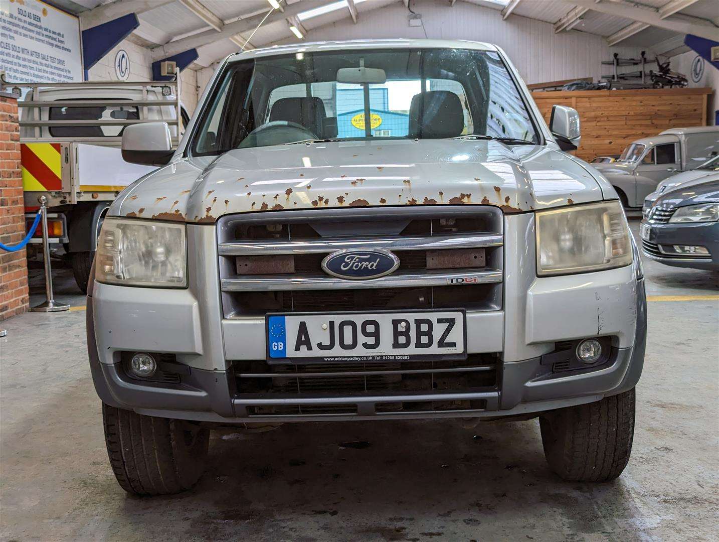 <p>2009 FORD RANGER XLT D/C 4WD</p>