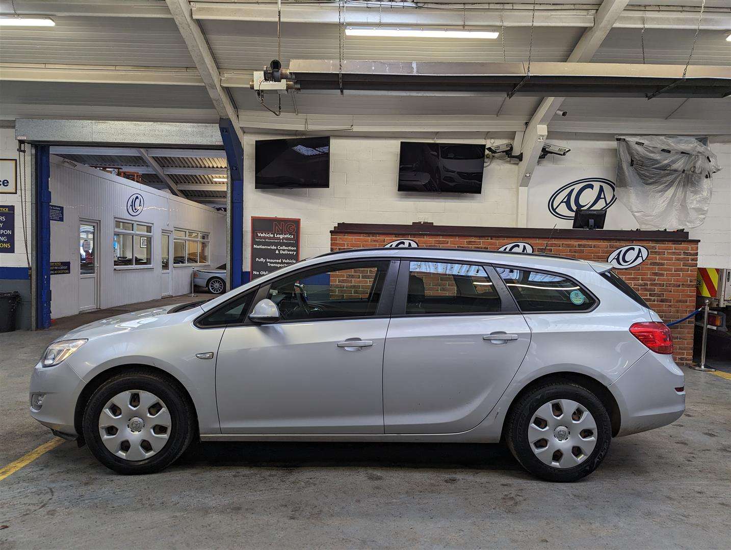 <p>2011 VAUXHALL ASTRA EXCLUSIV CDTI ECOFL</p>