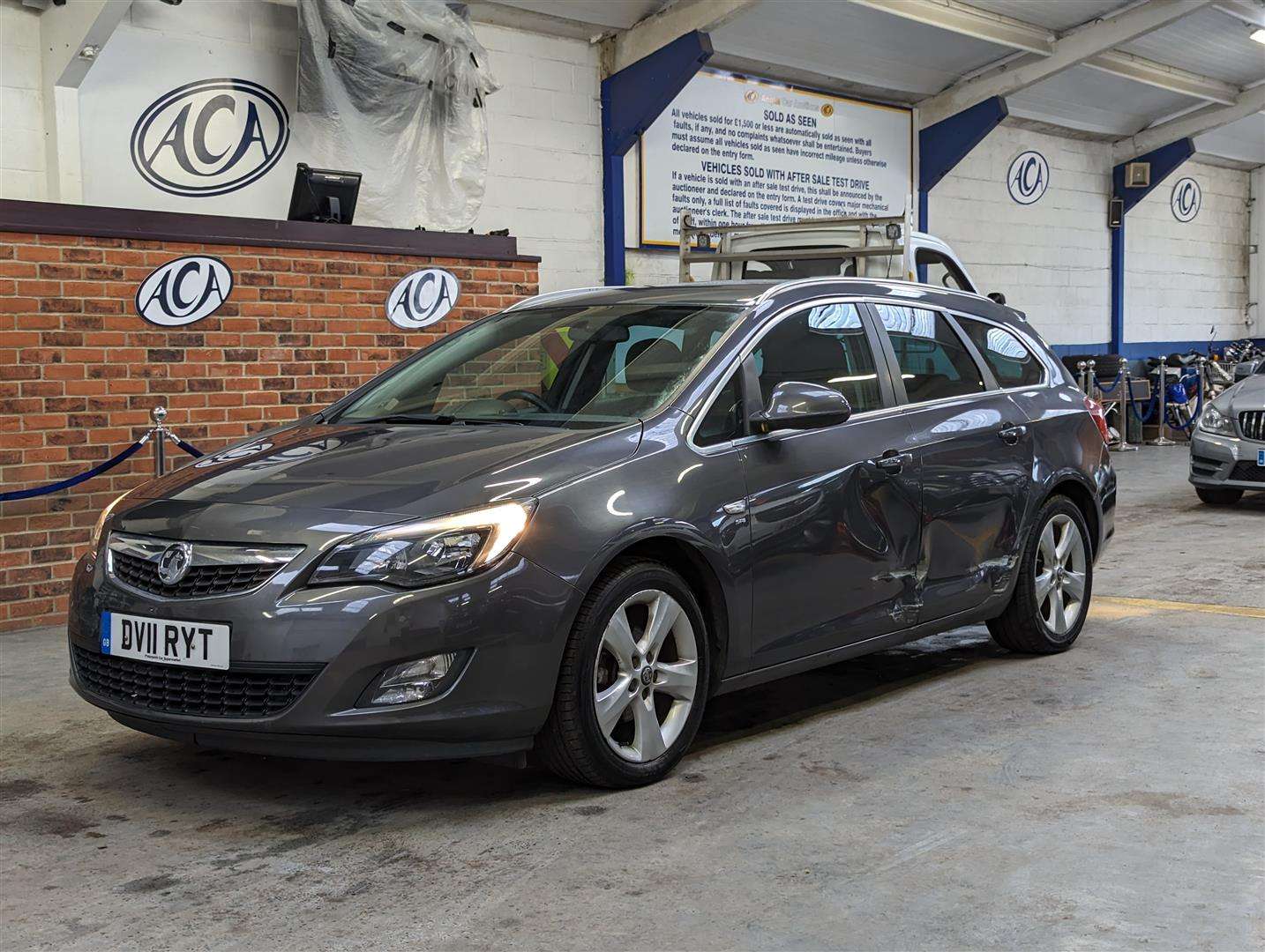 <p>2011 VAUXHALL ASTRA SRI</p>