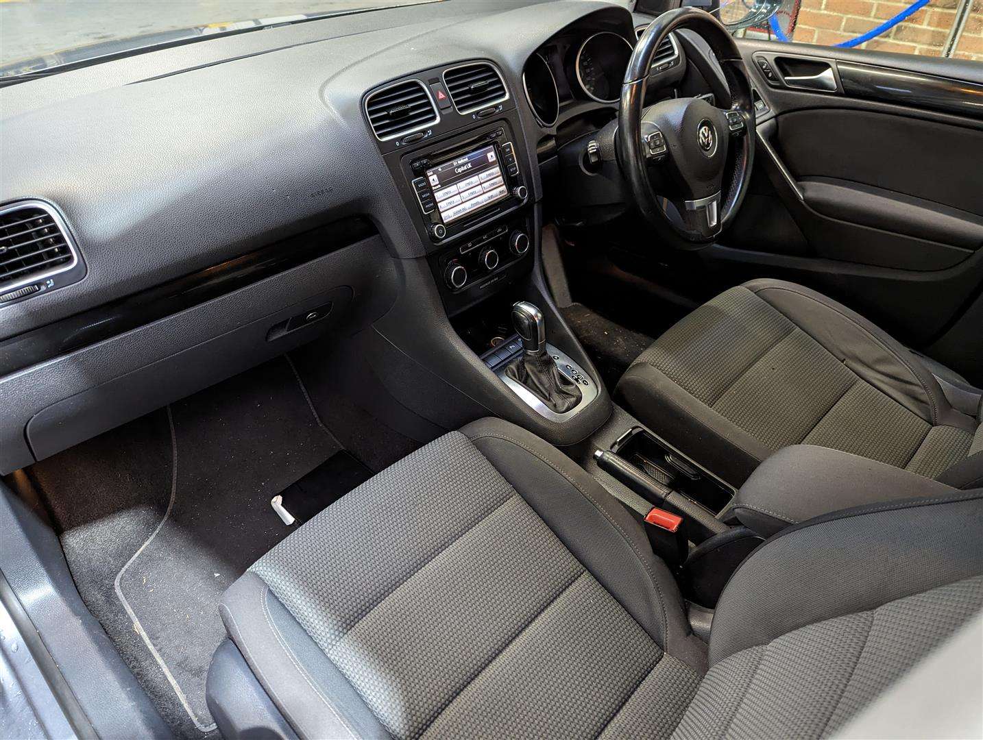 <p>2012 VOLKSWAGEN GOLF MATCH TDI B-TECH DSG</p>