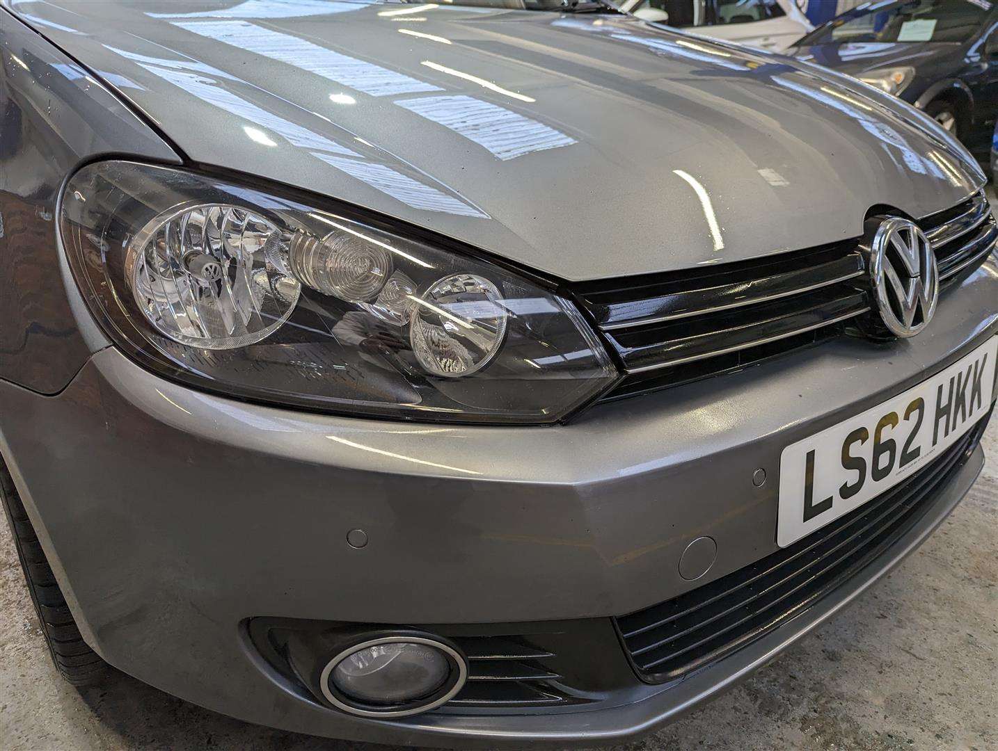 <p>2012 VOLKSWAGEN GOLF MATCH TDI B-TECH DSG</p>