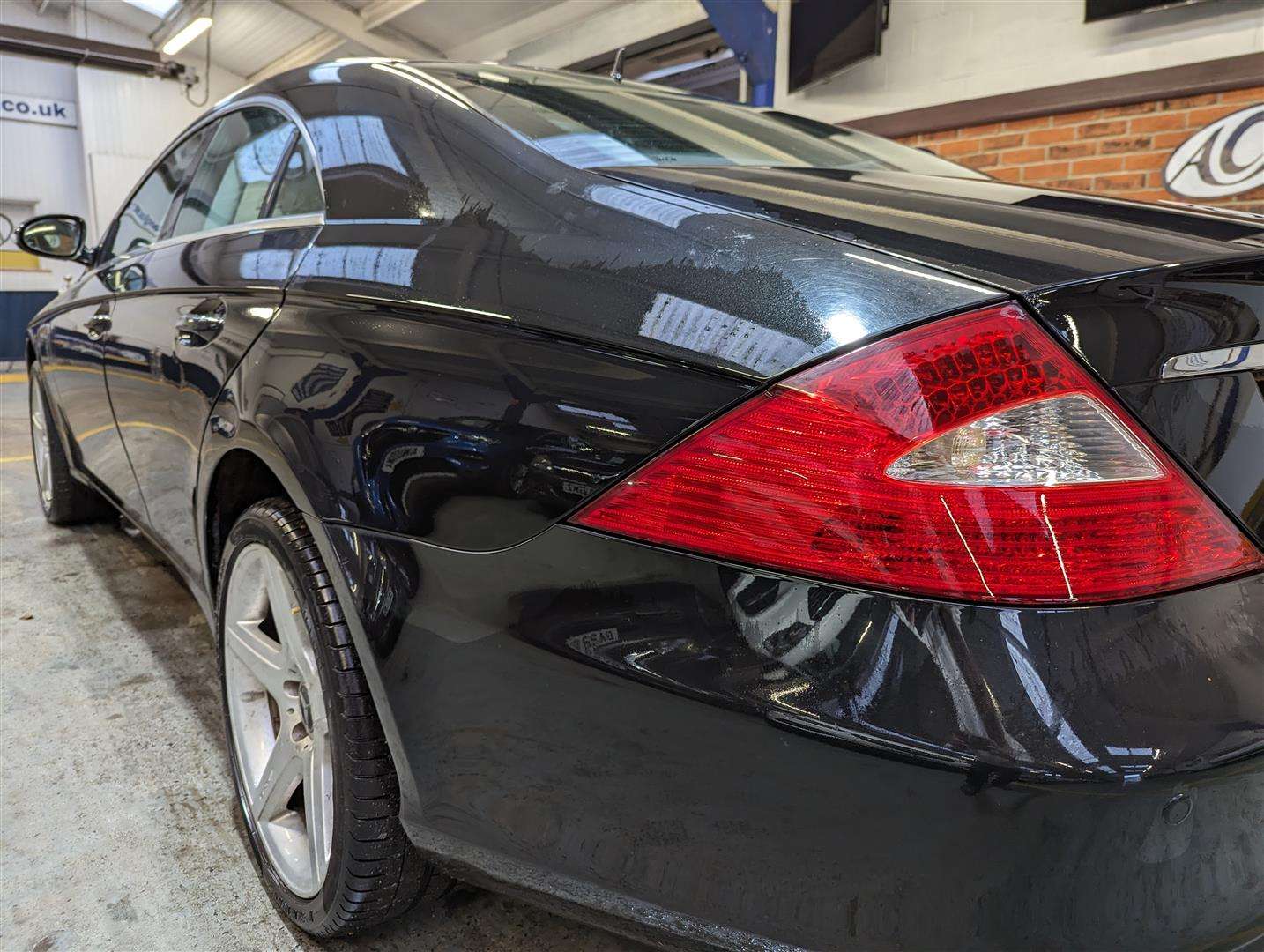 <p>2006 MERCEDES CLS 320 CDI AUTO</p>