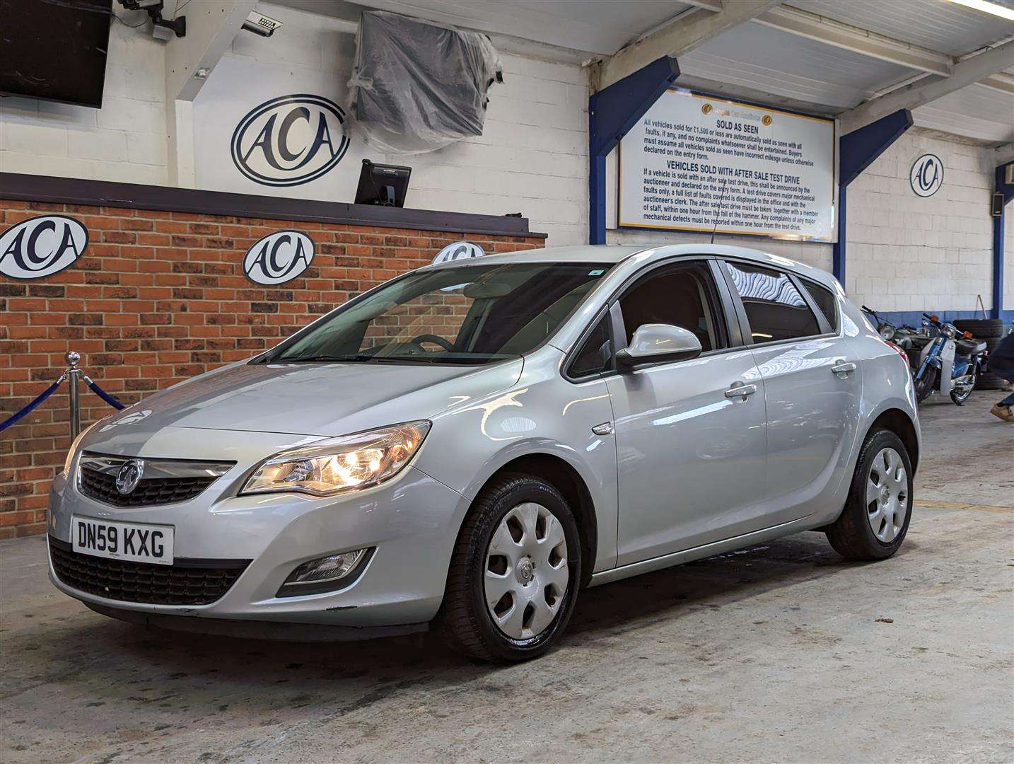 <p>2010 VAUXHALL ASTRA</p>