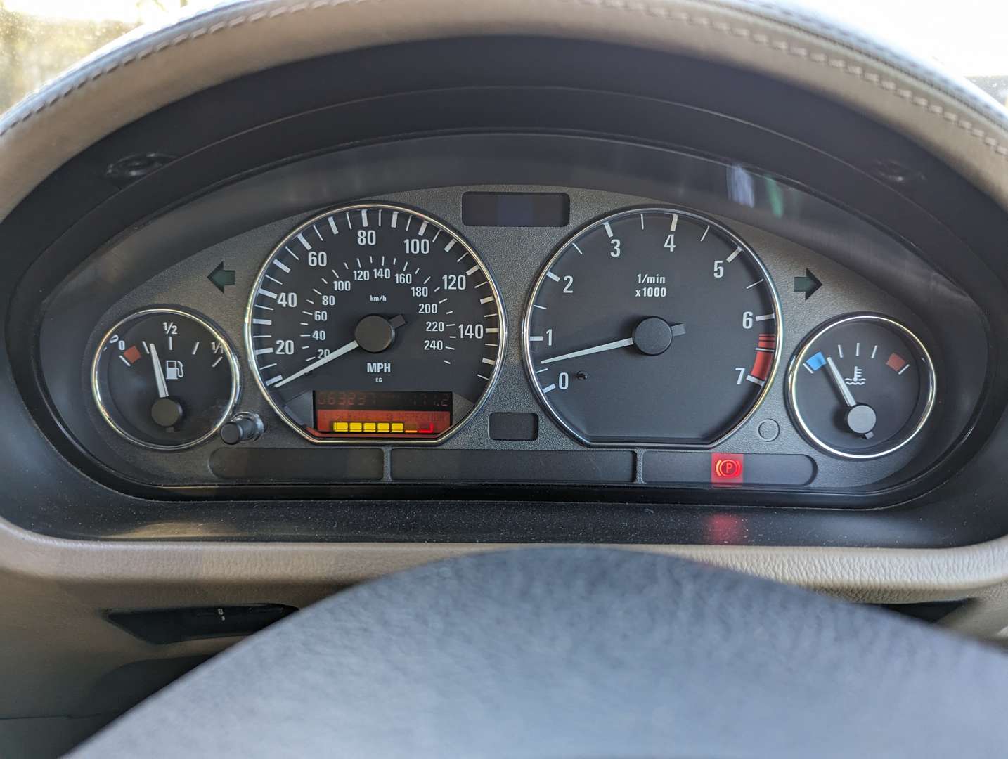 <p>1998 BMW Z3 2.8 MANUAL</p>