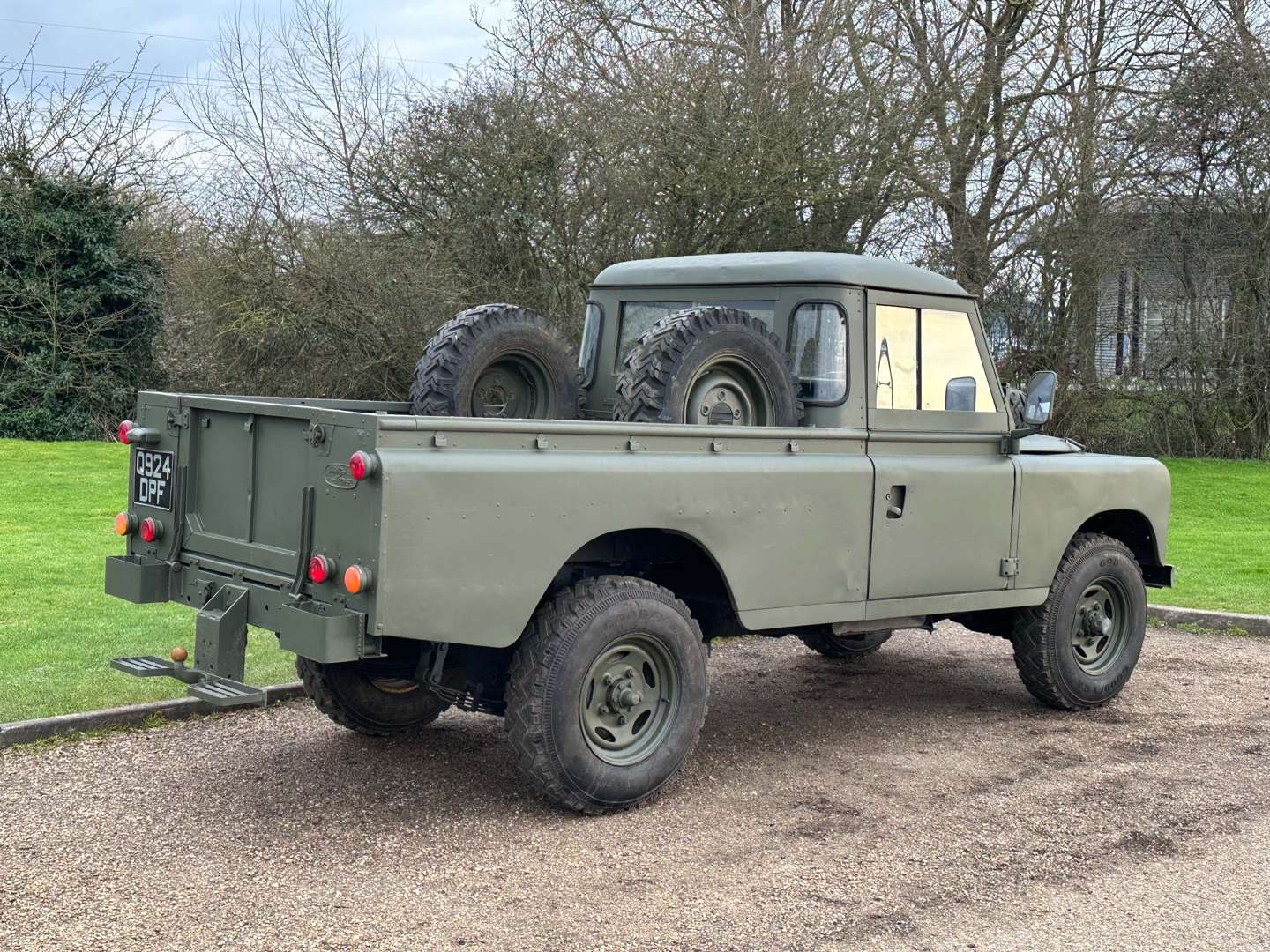 <p>1992 LAND ROVER SERIES III PICK-UP</p>