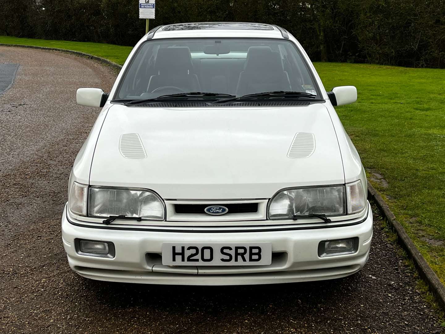 <p>1991 FORD SIERRA SAPPHIRE RS COSWORTH</p>