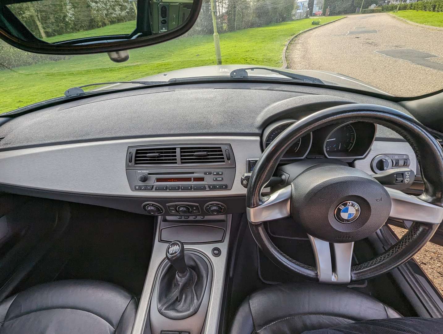<p>2003 BMW Z4 2.5I CONVERTIBLE</p>