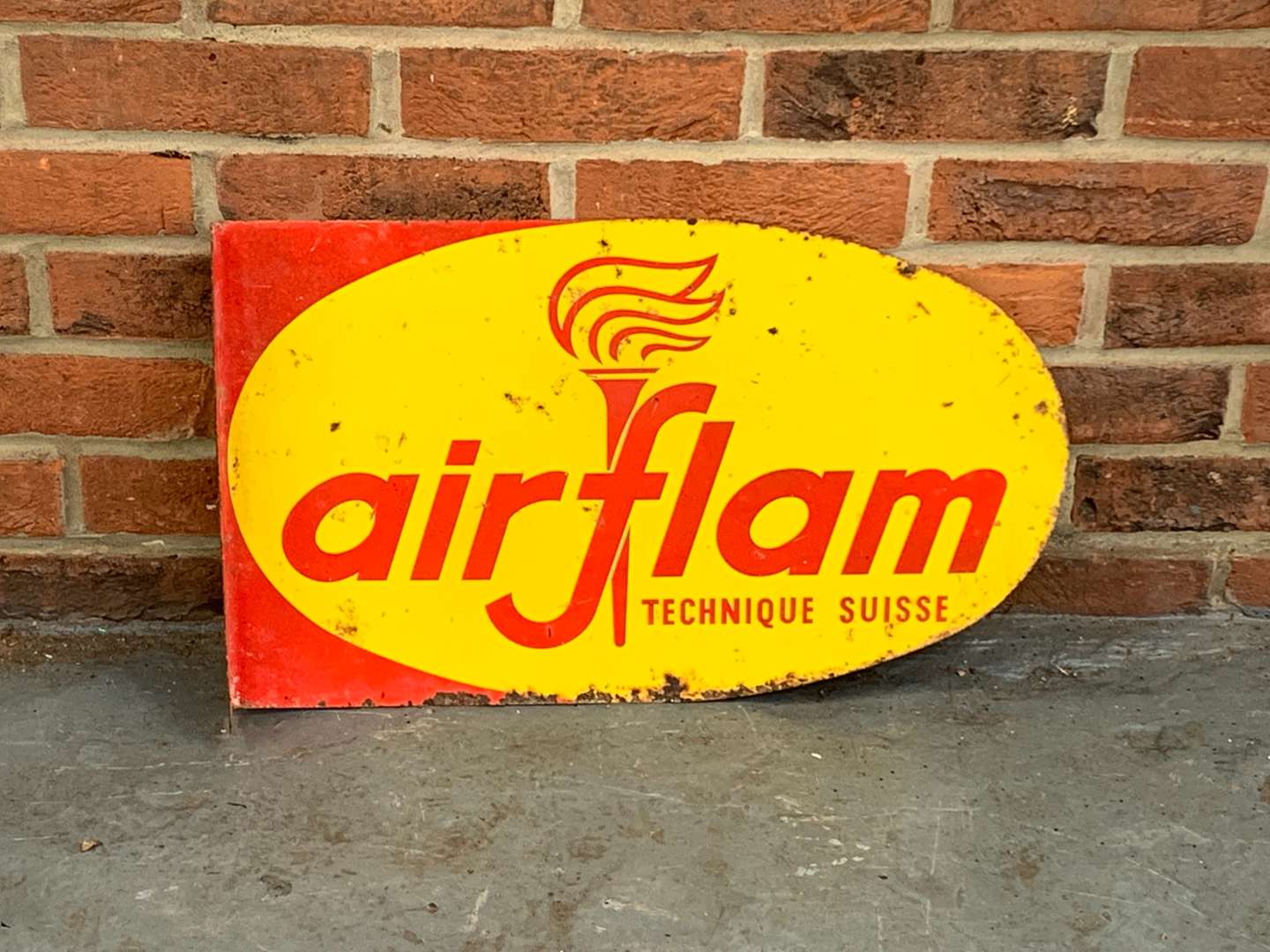 <p>Airflam Metal Flange Sign</p>