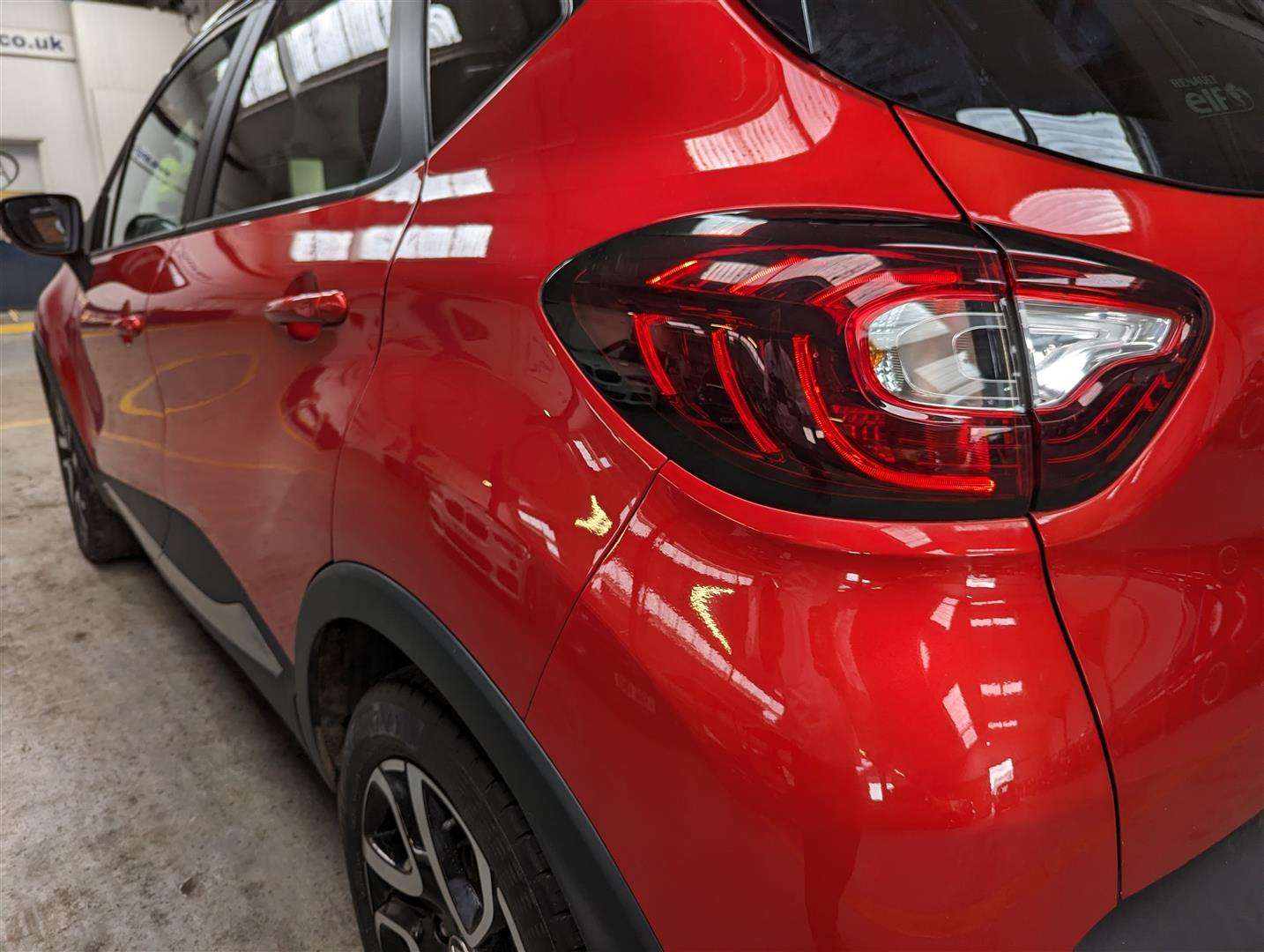 <p>2019 RENAULT CAPTUR ICONIC DCI AUTO</p>