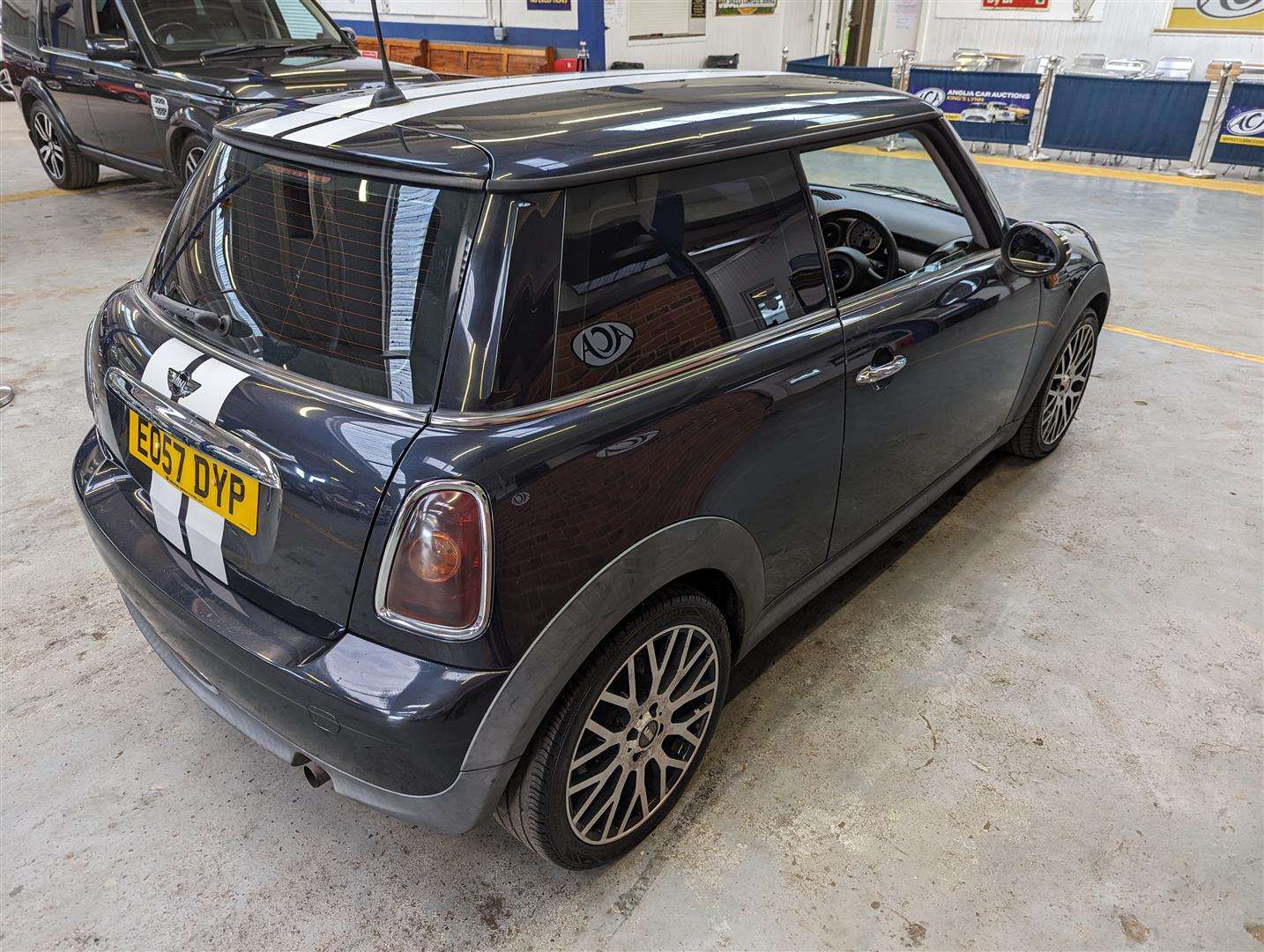 <p>2007 MINI ONE</p>