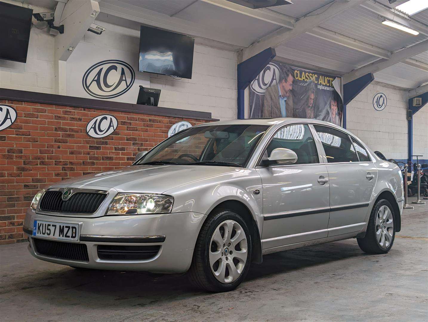 <p>2007 SKODA SUPERB LAURIN & CLEM TDIA</p>