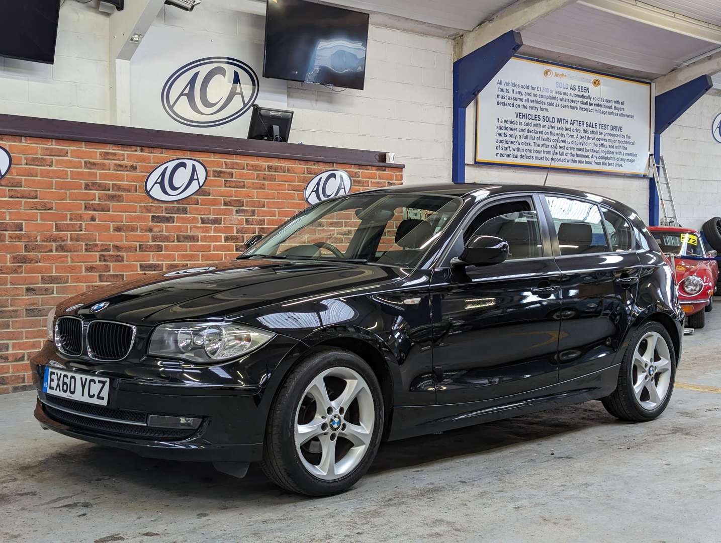 <p>2010 BMW 116I SPORT **SOLD</p>